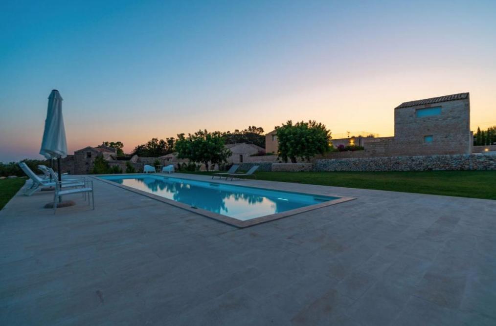 Baglio Cella - Appartamenti per Vacanze Modica Esterno foto